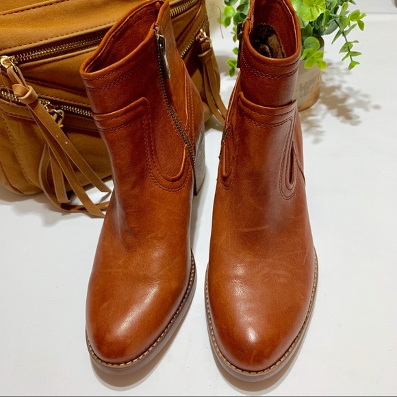 🐎 “Arturo Chiang” Mason Western Bootie “NWOT” 🐎 - Picture 5 of 7